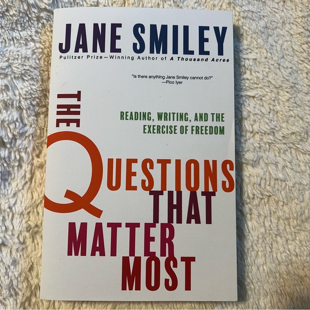 🌴The Questions That Matter Most by Jane Smiley Paperback Book